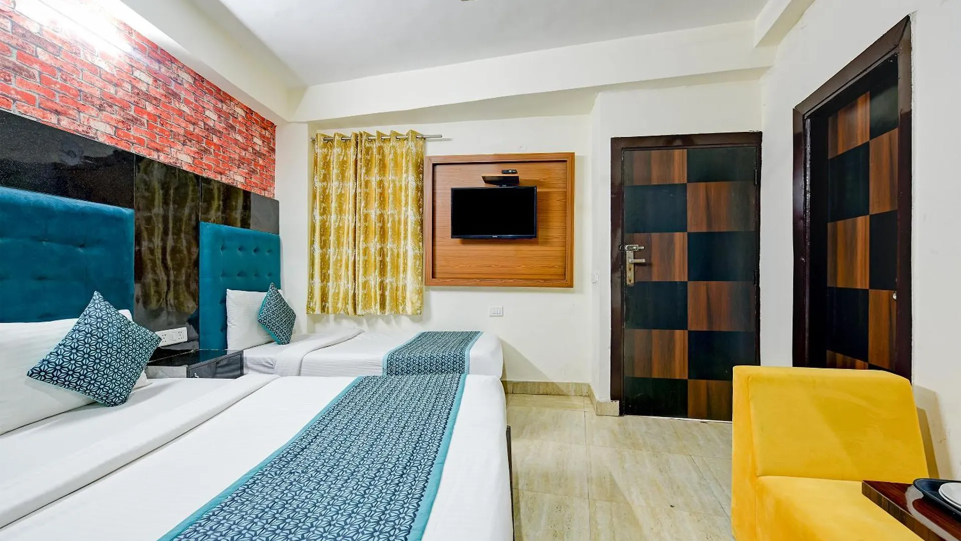 *** Hotel Transit Stay At Delhi Airport New Delhi India