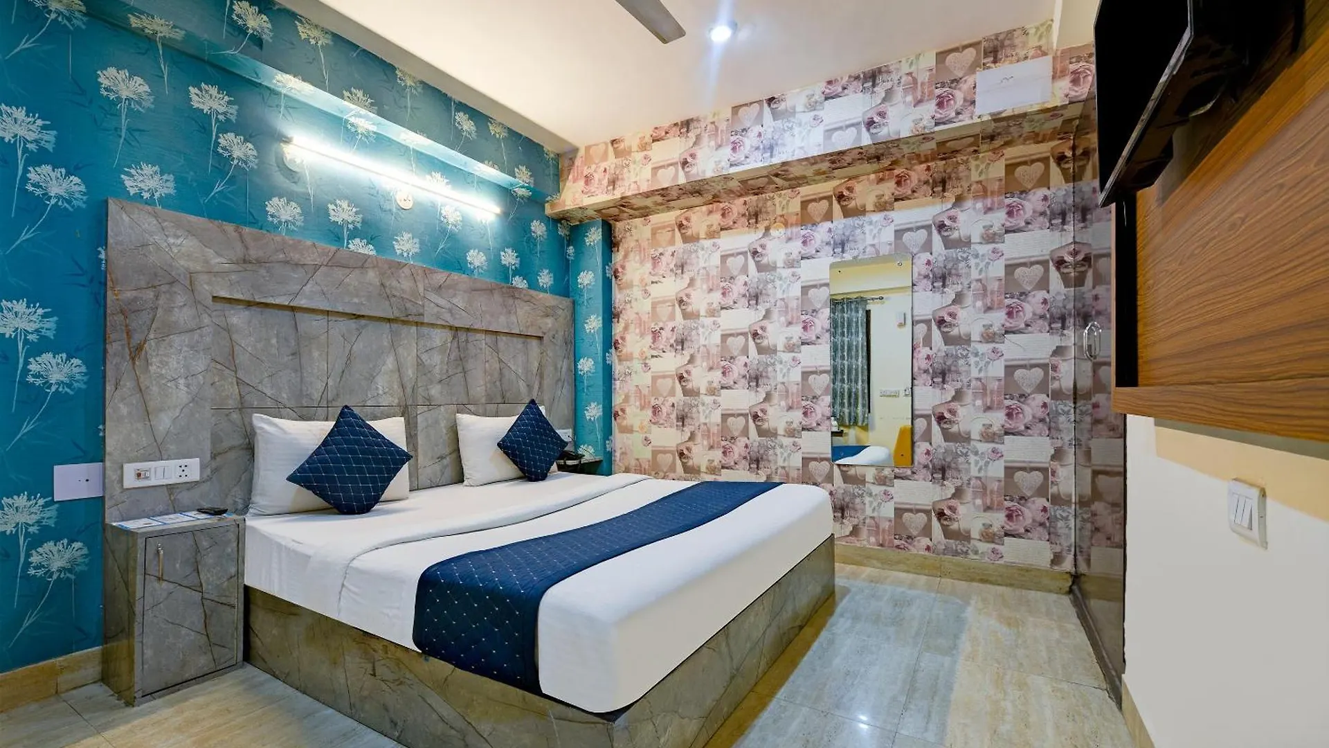 *** Hotel Transit Stay At Delhi Airport New Delhi India