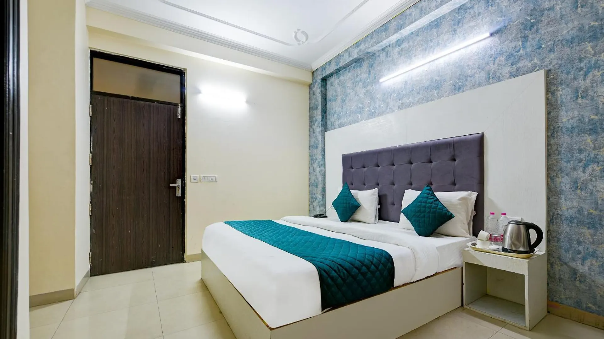 Transit Stay At Delhi Airport New Delhi