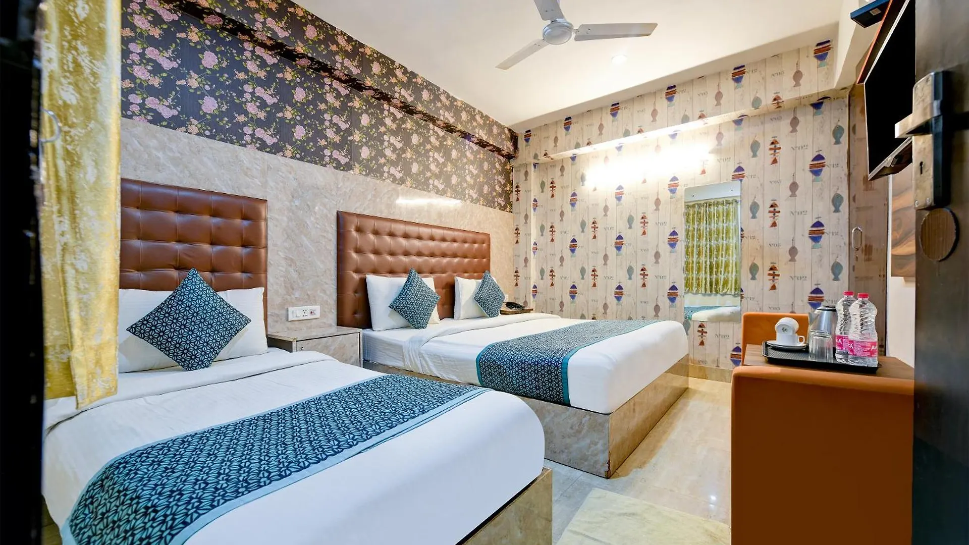 Transit Stay At Delhi Airport New Delhi India